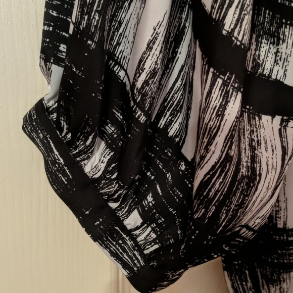 Apostrophe SM Black White EUC 3/4 Sleeve - Picture 6 of 8